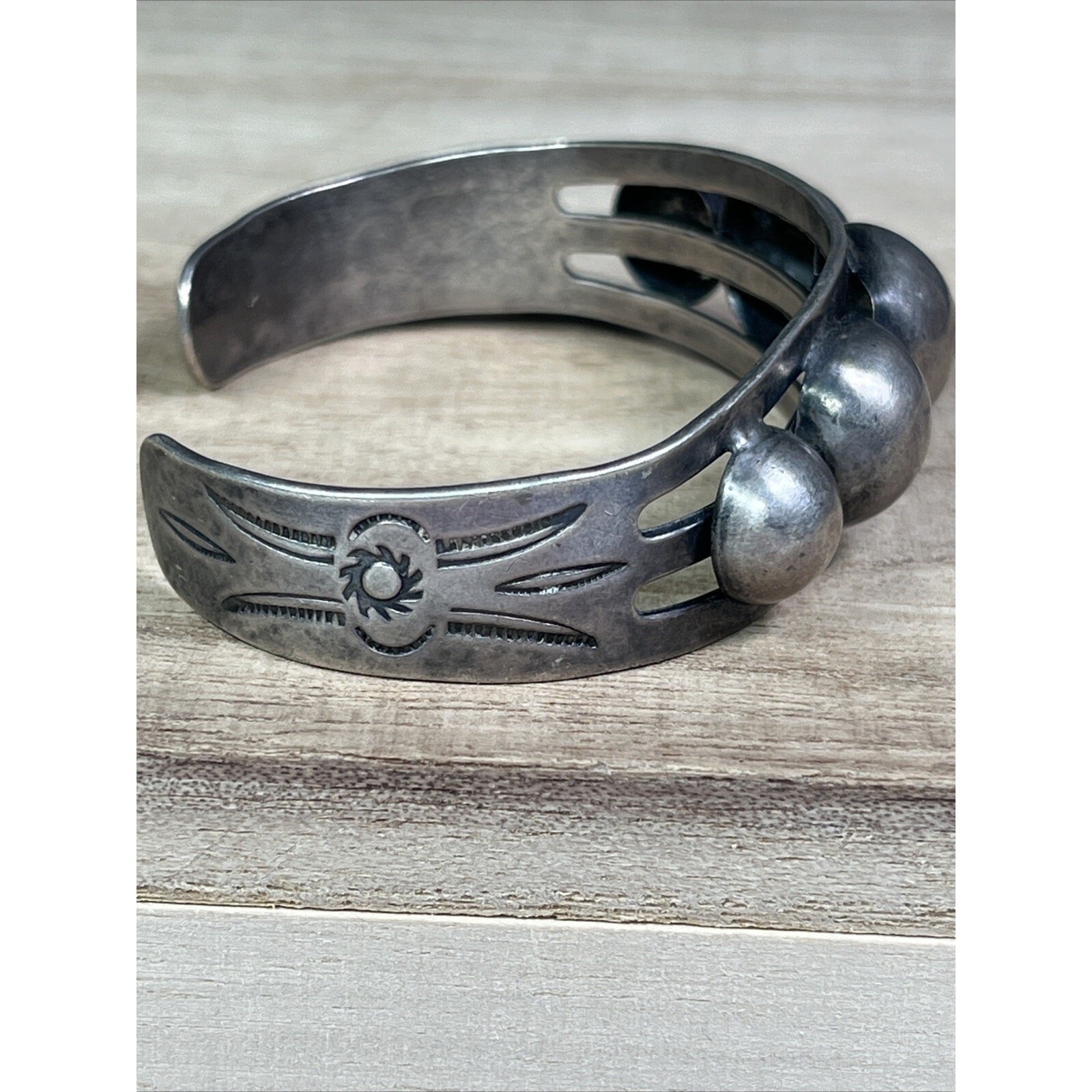 Vintage Native American Sterling Silver Cuff Bracelet No Stones 5 Silver Beads